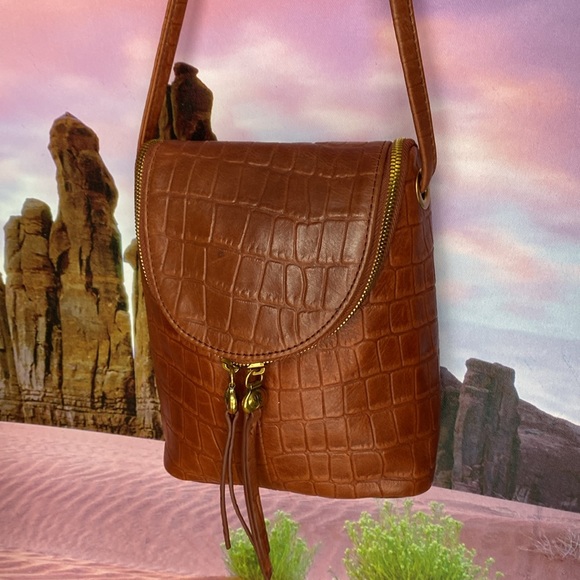 HOBO Bags Reduced Hobo Fern Crossbody Leather Bag Poshmark